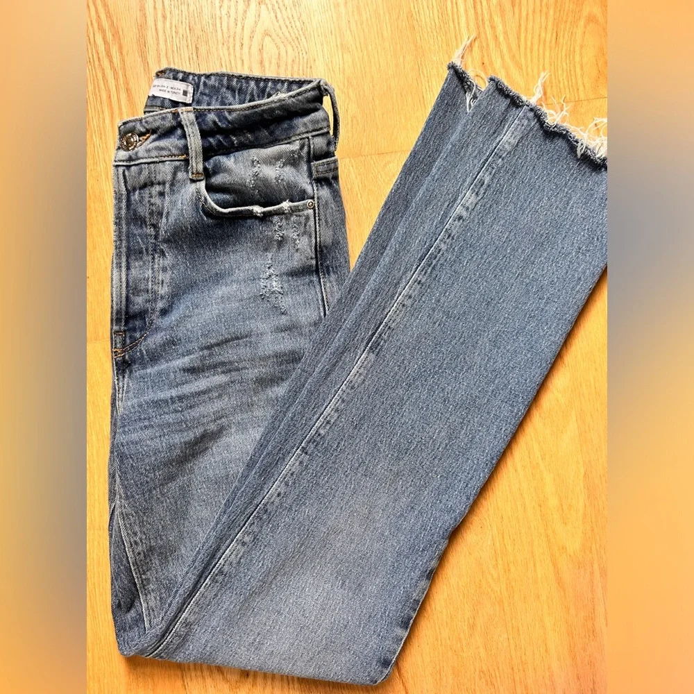 ZARA STRAIGHT LEG HIGH RISE JEANS USA 2 - Picture 2 of 5